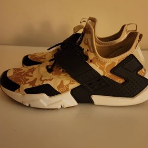 NIKE HUARACHE DRIFT CAMO